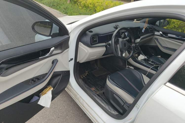 Used BYD Qin PLUS 2021 DM-i 120KM Prestige Model Driver Seat