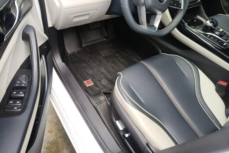 Used BYD Qin PLUS 2021 DM-i 55KM Flagship Model Driver Seat