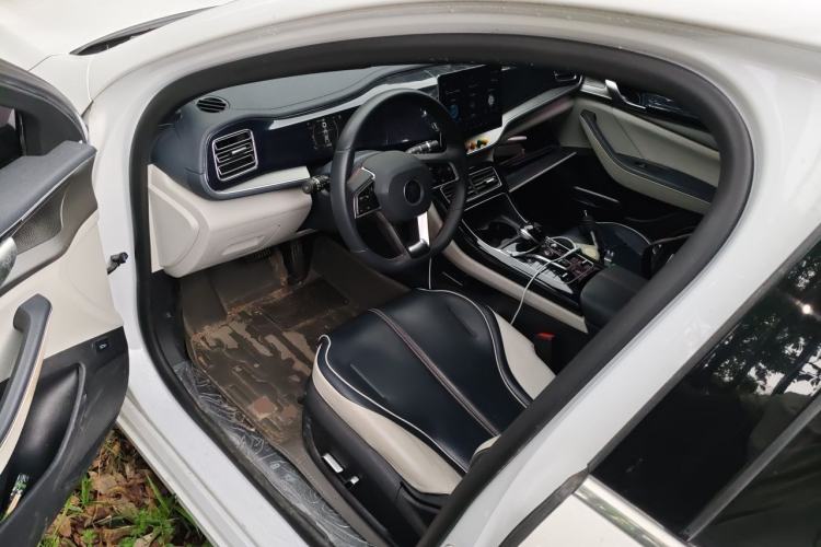 Used BYD Qin PLUS 2021 DM-i 55KM Flagship Model Driver Seat
