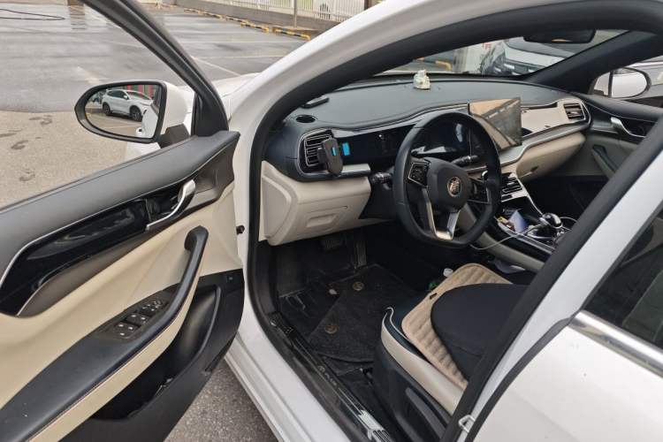 Used BYD Qin PLUS 2021 DM-i 120KM Prestige Model Driver Seat