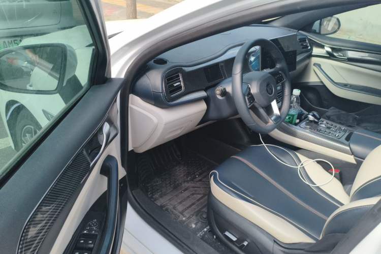 Used BYD Qin PLUS 2021 DM-i 55KM Flagship Model Driver Seat