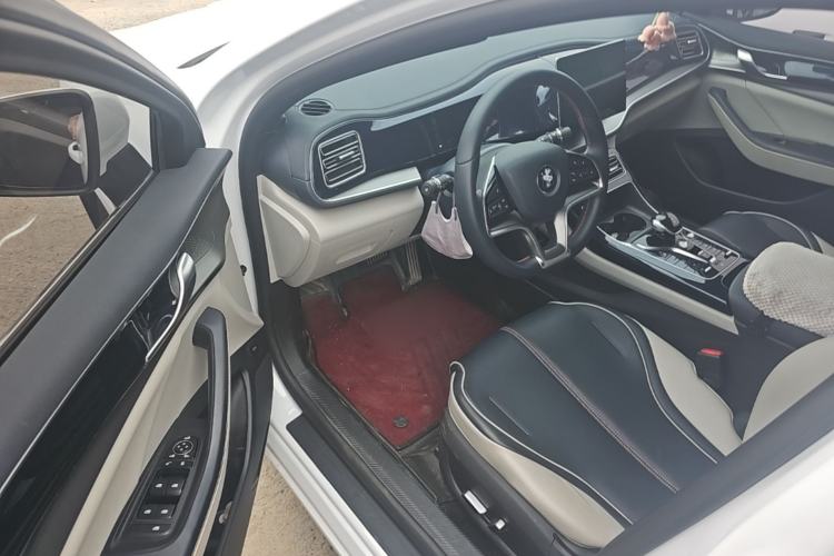 Used BYD Qin PLUS 2021 EV 500KM Luxury Model Driver Seat