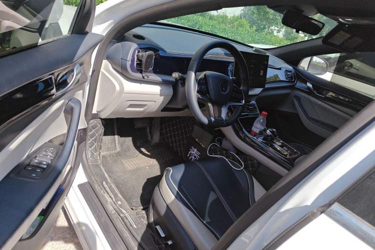 Used BYD Qin PLUS 2021 EV 500KM Premium Model Driver Seat