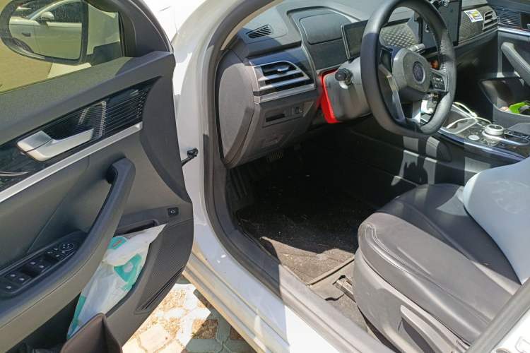 Used BYD Qin PLUS 2021 EV 400KM Leading Comfort Edition Driver Seat