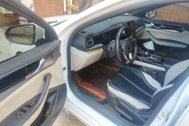 Used BYD Qin PLUS 2021 DM-i 120KM Prestige Model Driver Seat