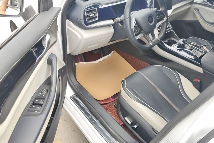 Used BYD Qin PLUS 2021 EV 400KM Luxury Model Driver Seat