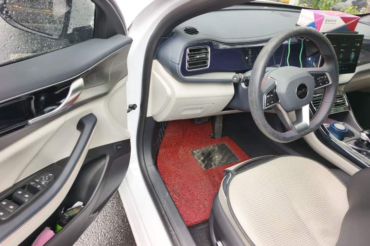 Used BYD Qin PLUS 2021 DM-i 55KM Flagship Model Driver Seat
