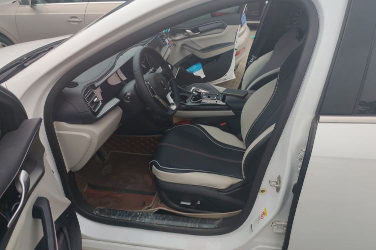 Used BYD Qin PLUS 2021 DM-i 55KM Flagship Model Driver Seat