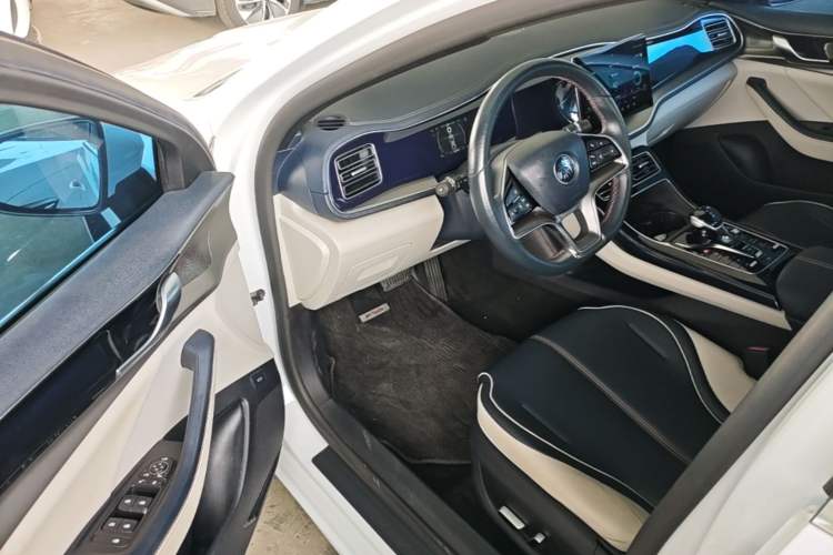 Used BYD Qin PLUS 2021 EV 500KM Luxury Model Driver Seat