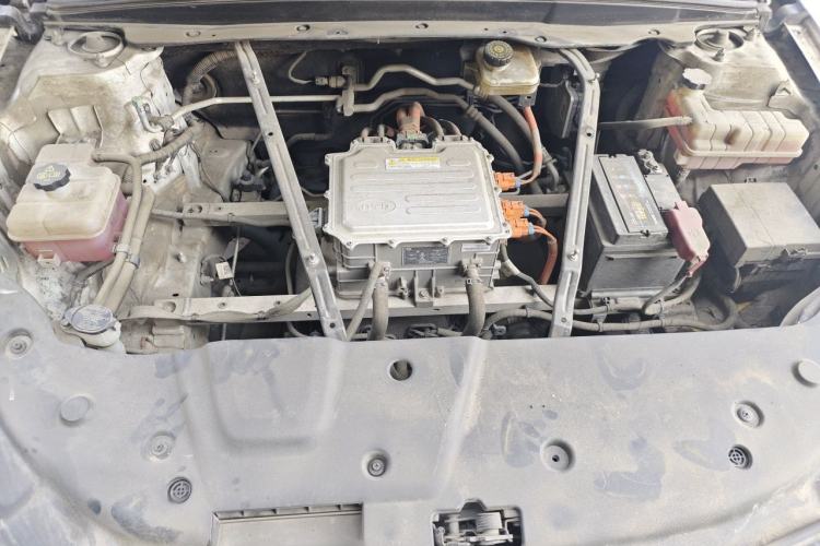 Used BYD Qin PLUS 2021 EV 500KM Luxury Model Engine Bay