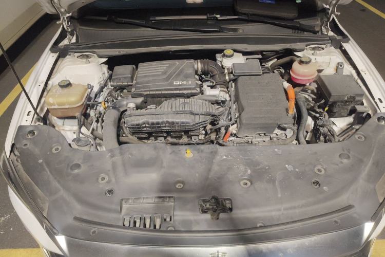 Used BYD Qin PLUS 2021 DM-i 55KM Flagship Model Engine Bay