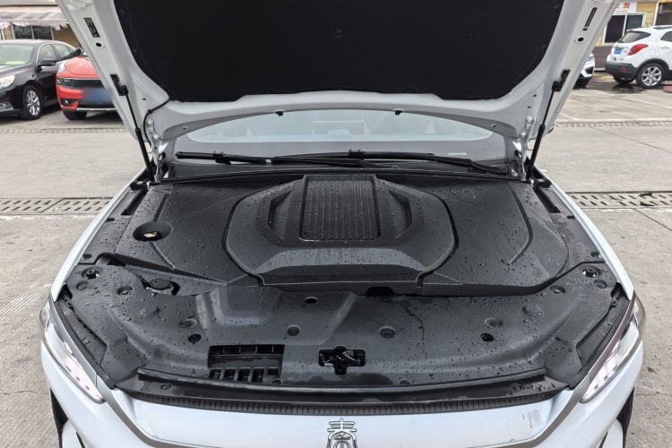 Used BYD Qin PLUS 2021 EV 400KM Luxury Model Engine Bay