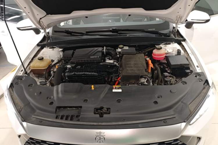 Used BYD Qin PLUS 2021 DM-i 55KM Flagship Model Engine Bay