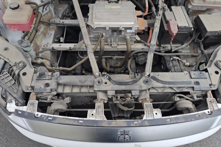 Used BYD Qin PLUS 2021 EV 400KM Luxury Model Engine Bay