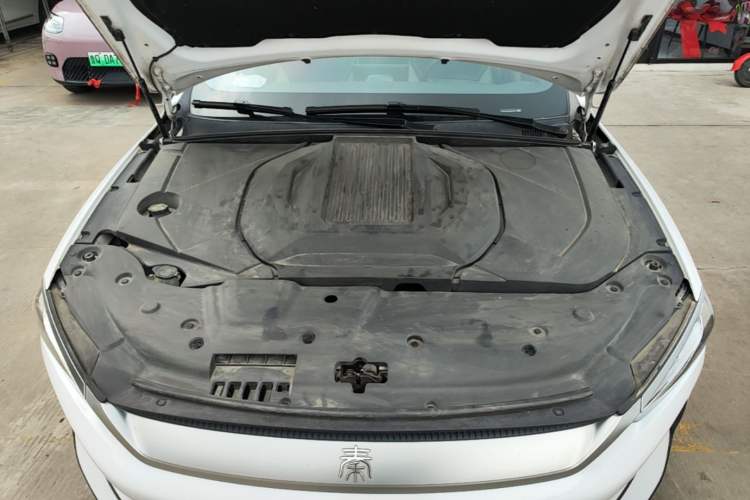 Used BYD Qin PLUS 2021 EV 500KM Luxury Model Engine Bay
