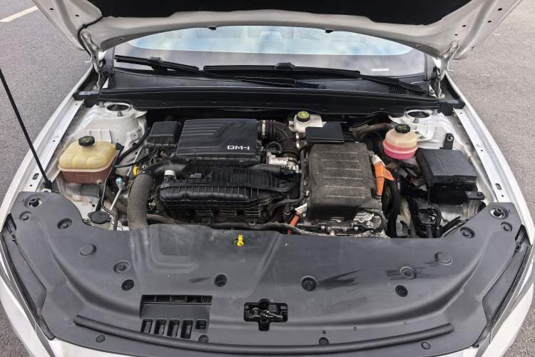 Used BYD Qin PLUS 2021 DM-i 55KM Flagship Model Engine Bay