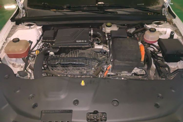 Used BYD Qin PLUS 2021 DM-i 55KM Flagship Model Engine Bay