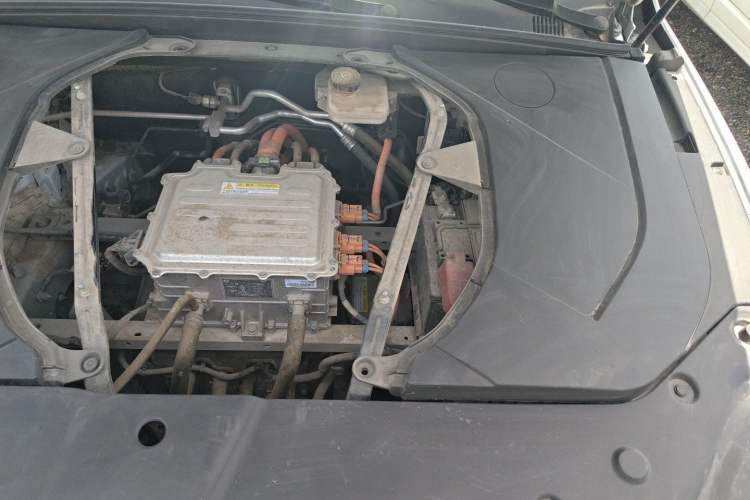 Used BYD Qin PLUS 2021 EV 400KM Luxury Model Engine Bay Left