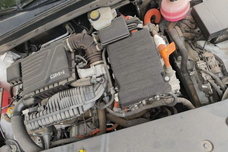 Used BYD Qin PLUS 2021 DM-i 120KM Prestige Model Engine Bay Left