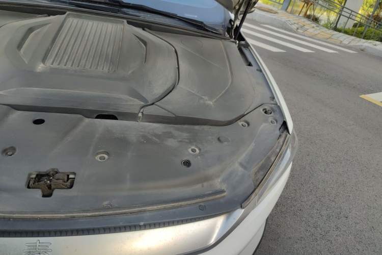 Used BYD Qin PLUS 2021 EV 500KM Luxury Model Engine Bay Left