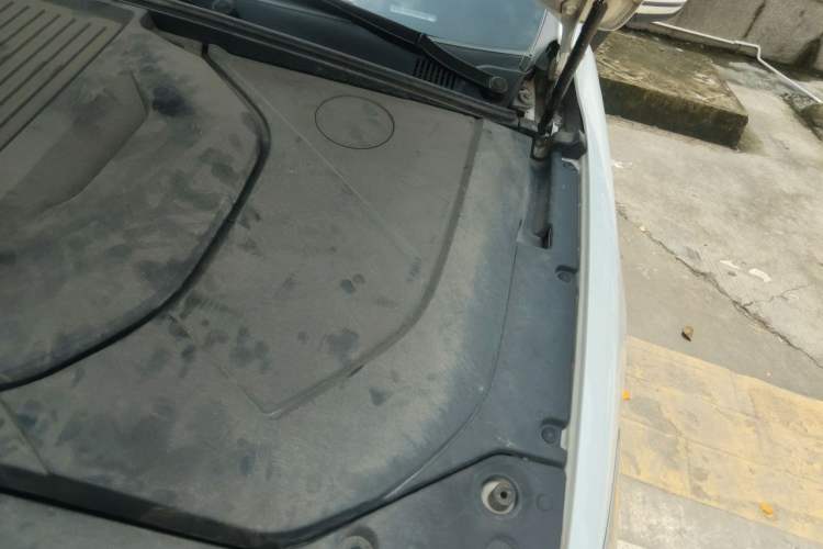 Used BYD Qin PLUS 2021 EV 500KM Luxury Model Engine Bay Left