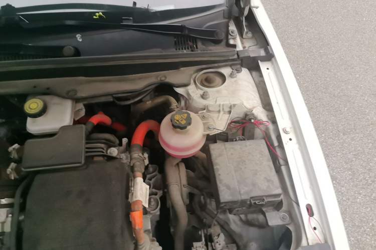 Used BYD Qin PLUS 2021 DM-i 55KM Prestige Model Engine Bay Left