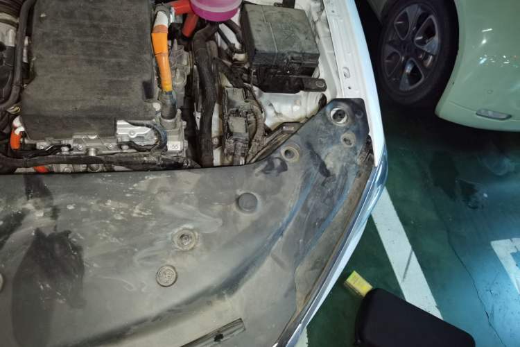 Used BYD Qin PLUS 2021 DM-i 55KM Prestige Model Engine Bay Left