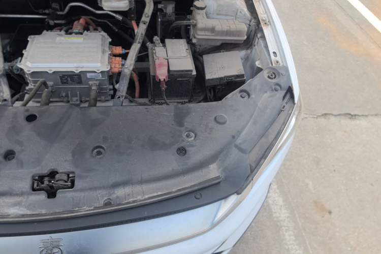 Used BYD Qin PLUS 2021 EV 500KM Luxury Model Engine Bay Left