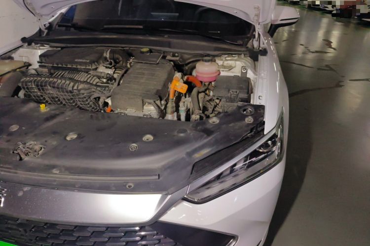 Used BYD Qin PLUS 2021 DM-i 120KM Prestige Model Engine Bay Left