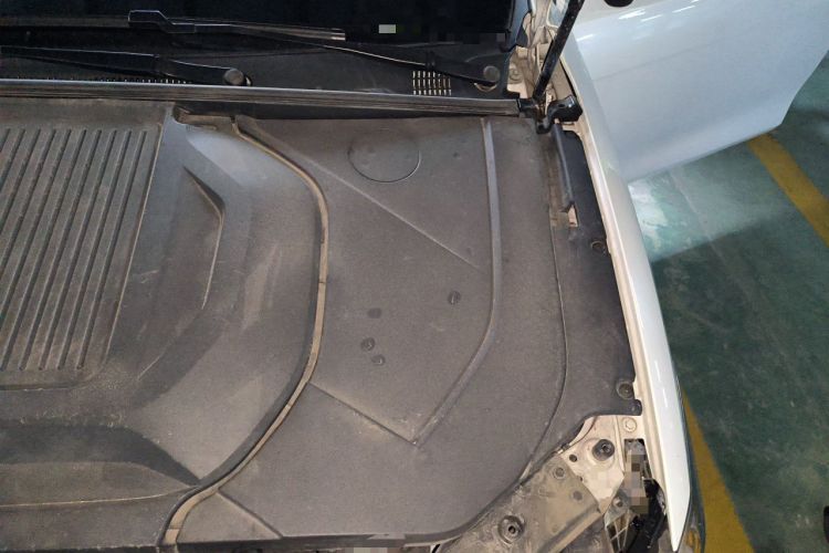 Used BYD Qin PLUS 2021 EV 400KM Luxury Model Engine Bay Left