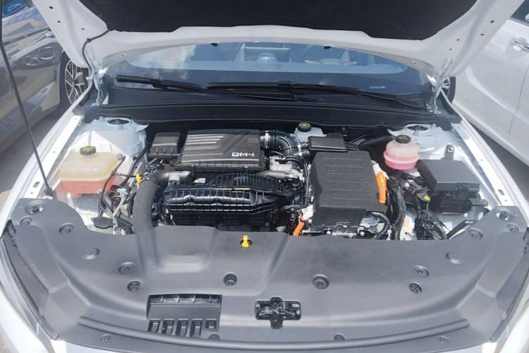 Used BYD Qin PLUS 2021 DM-i 55KM Flagship Model Engine Bay