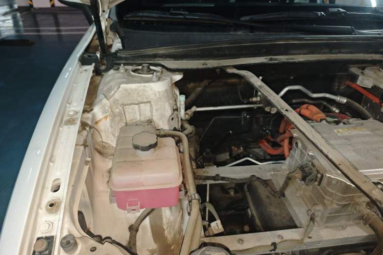 Used BYD Qin PLUS 2021 EV 500KM Luxury Model Engine Bay Right