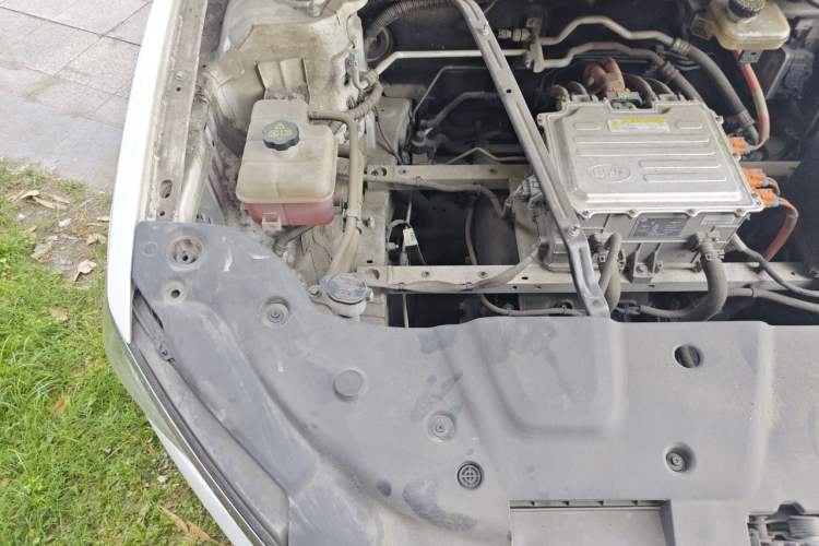 Used BYD Qin PLUS 2021 EV 500KM Luxury Model Engine Bay Right