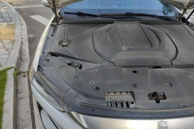 Used BYD Qin PLUS 2021 EV 500KM Luxury Model Engine Bay Right