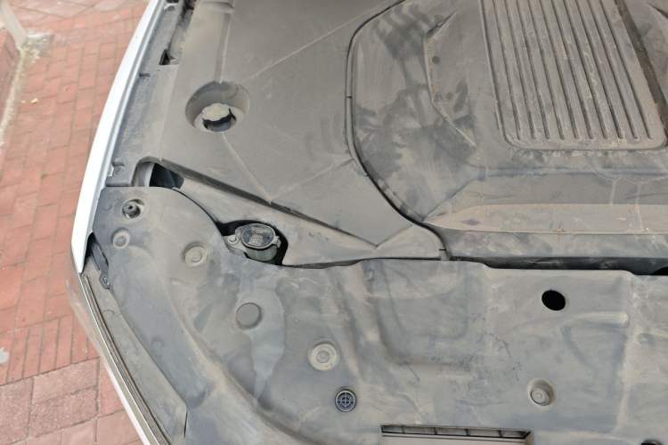 Used BYD Qin PLUS 2021 EV 400KM Luxury Model Engine Bay Right