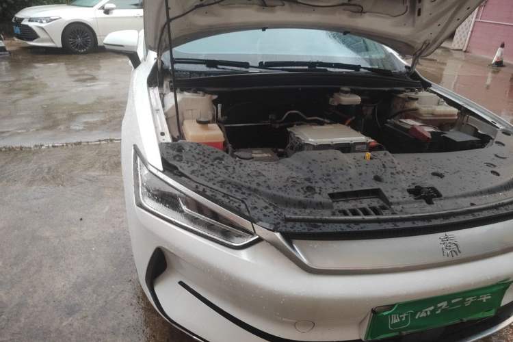 Used BYD Qin PLUS 2021 EV 400KM Leading Comfort Edition Engine Bay Right