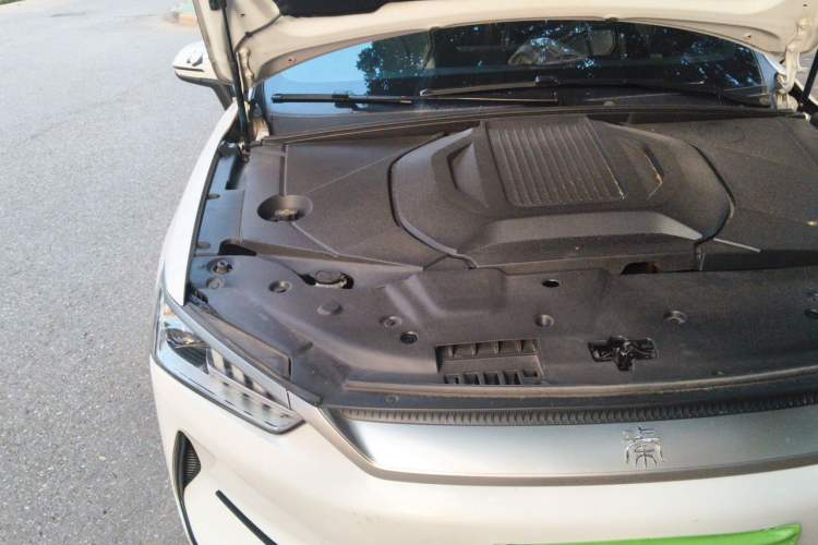 Used BYD Qin PLUS 2021 EV 500KM Luxury Model Engine Bay Right