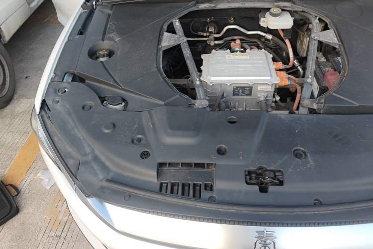 Used BYD Qin PLUS 2021 EV 500KM Luxury Model Engine Bay Right