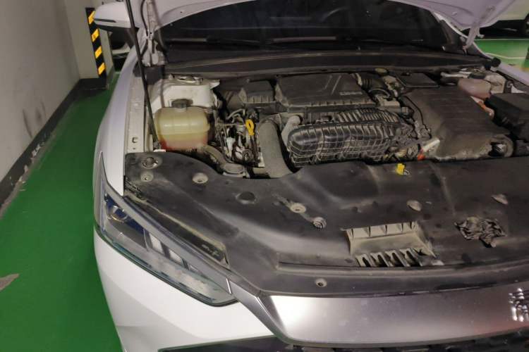 Used BYD Qin PLUS 2021 DM-i 120KM Prestige Model Engine Bay Right