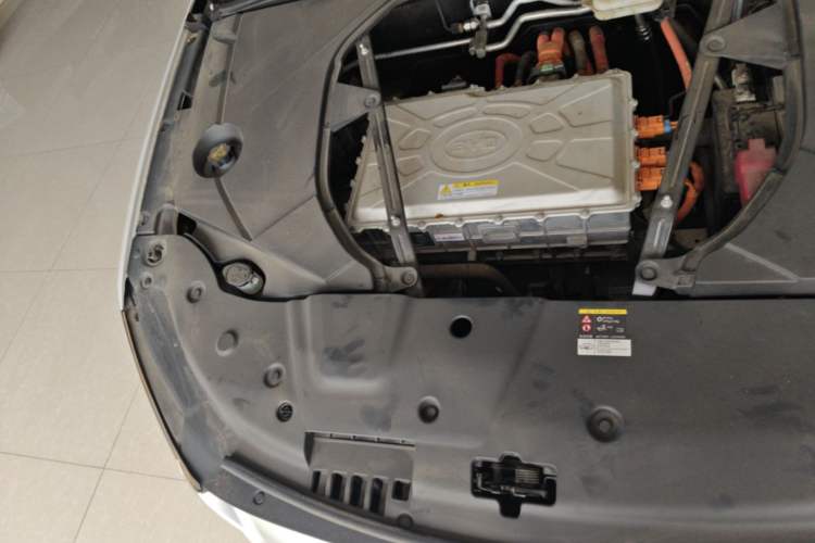Used BYD Qin PLUS 2021 EV 600KM Flagship Model Engine Bay Right