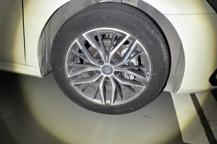 Used BYD Qin PLUS 2021 EV 400KM Luxury Model Exterior 1