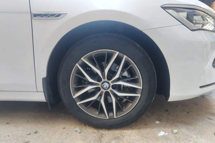Used BYD Qin PLUS 2021 DM-i 120KM Prestige Model Exterior 1