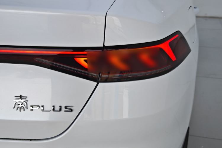 Used BYD Qin PLUS 2021 DM-i 120KM Flagship Model Exterior 10
