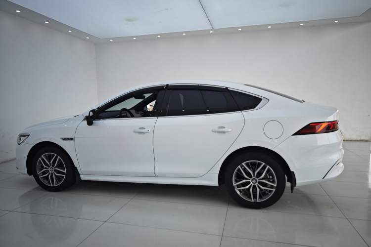 Used BYD Qin PLUS 2021 DM-i 120KM Flagship Model Exterior 11