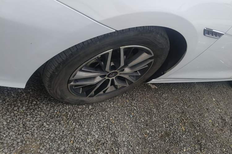 Used BYD Qin PLUS 2021 DM-i 55KM Flagship Model Exterior 2