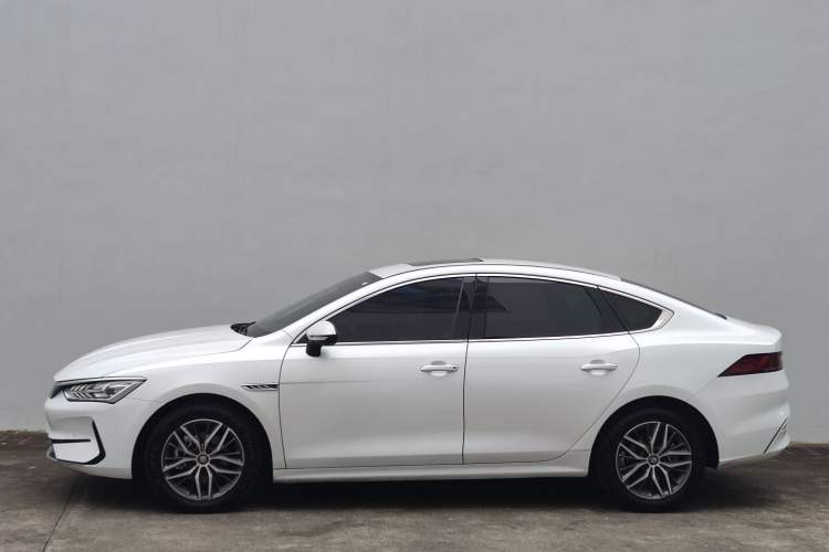 Used BYD Qin PLUS 2021 EV 500KM Premium Model Exterior 2