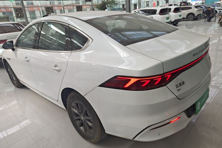 Used BYD Qin PLUS 2021 EV 400KM Leading Comfort Edition Exterior 2