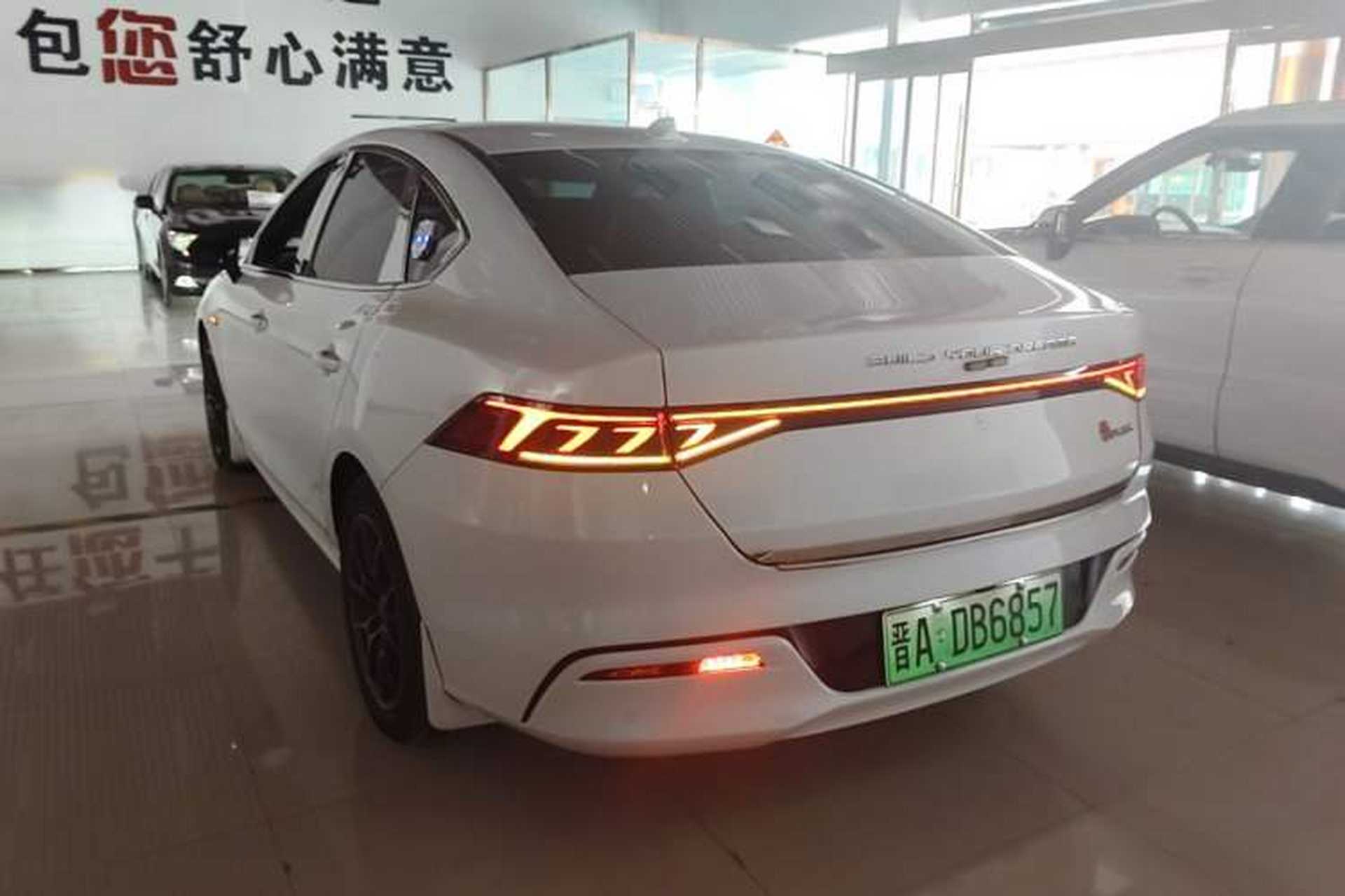 Used BYD Qin PLUS 2021 EV 500KM Luxury Model Exterior 2