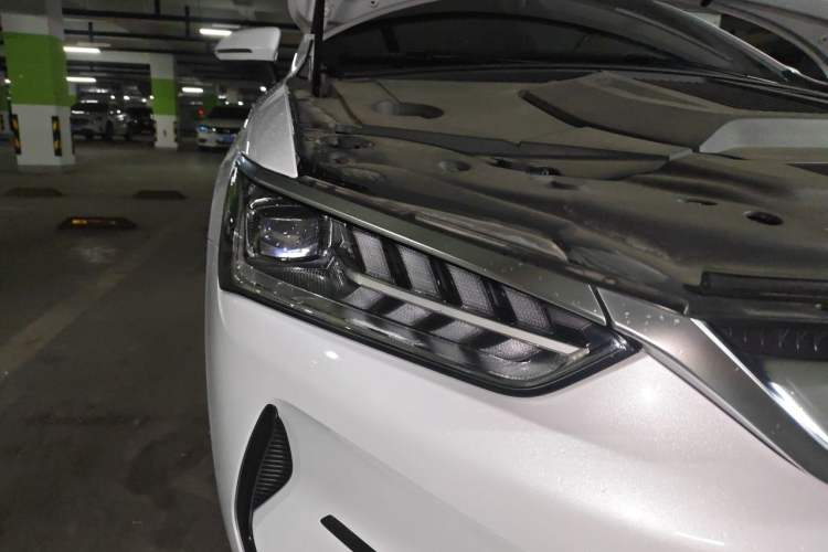 Used BYD Qin PLUS 2021 EV 500KM Luxury Model Exterior 3