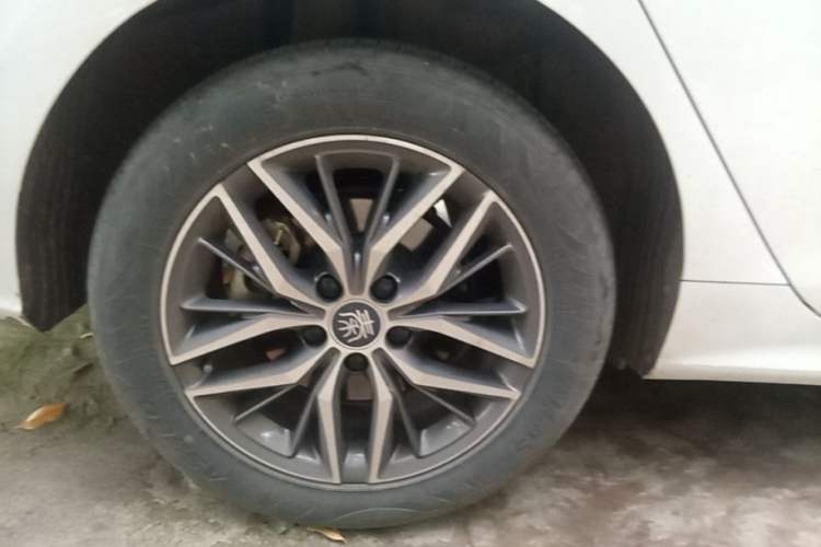 Used BYD Qin PLUS 2021 DM-i 120KM Prestige Model Exterior 3